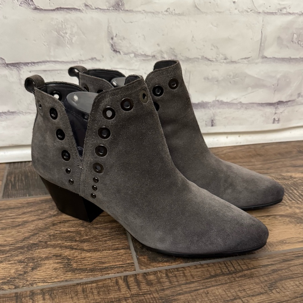 Sam Edelman 8.5 Rubin Gray‎ Bootie Shoe Suede Grommet Comfort Slip On